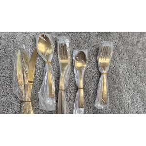 Apeo 20pcs Gold Forks Spoons and Knives Set 4 of each NEW in box